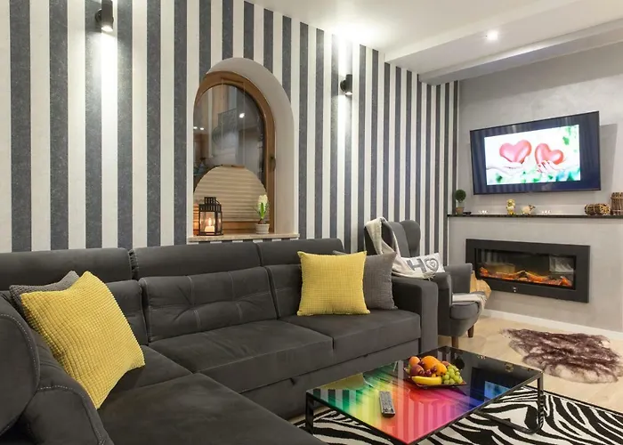 Pajo Ii -rezydencja Tatry--grota Solna--balkon--parking Zakopane